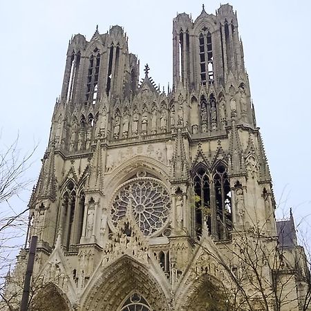 Kosy Appart'Hotel Le Champ De Mars Reims Exterior foto