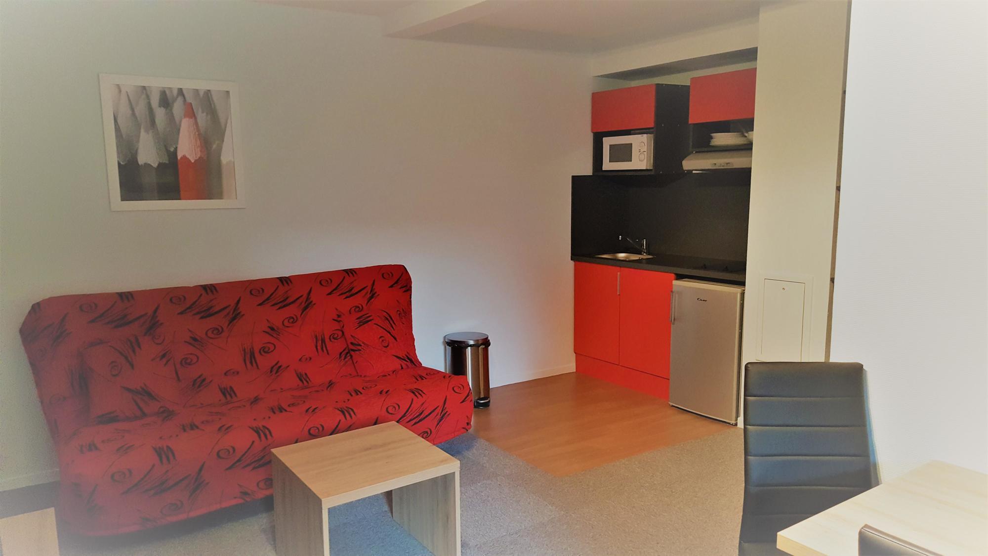 Kosy Appart'Hotel Le Champ De Mars Reims Exterior foto